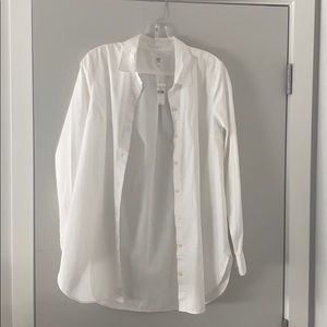 Gap maternity shirt